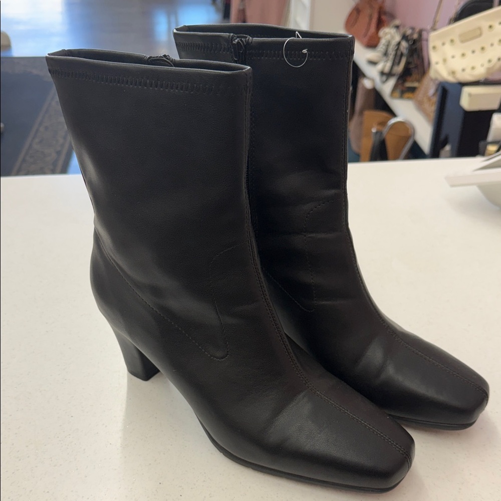 AEROSOLES Black Heeled Boots